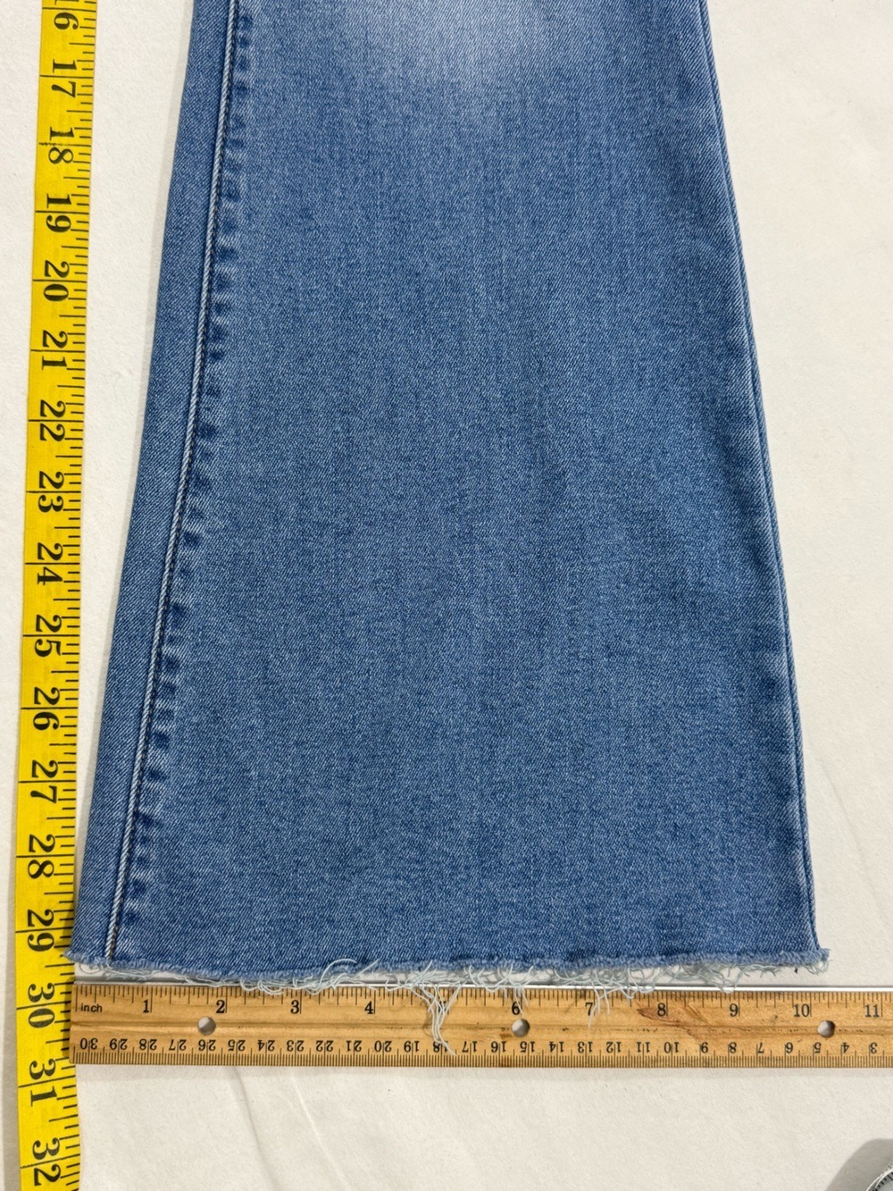 Lucky Brand Stevie High Rise Flare Jeans Light Wash Raw Hem Women’s 28 - Picture 12 of 13